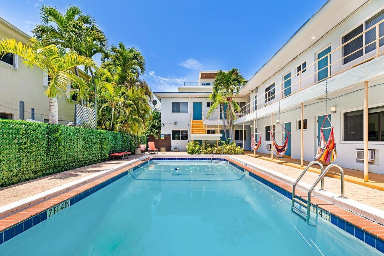 Christmas Getaway Pool Dania Beach 5 Min Walk Apartment Exterior photo